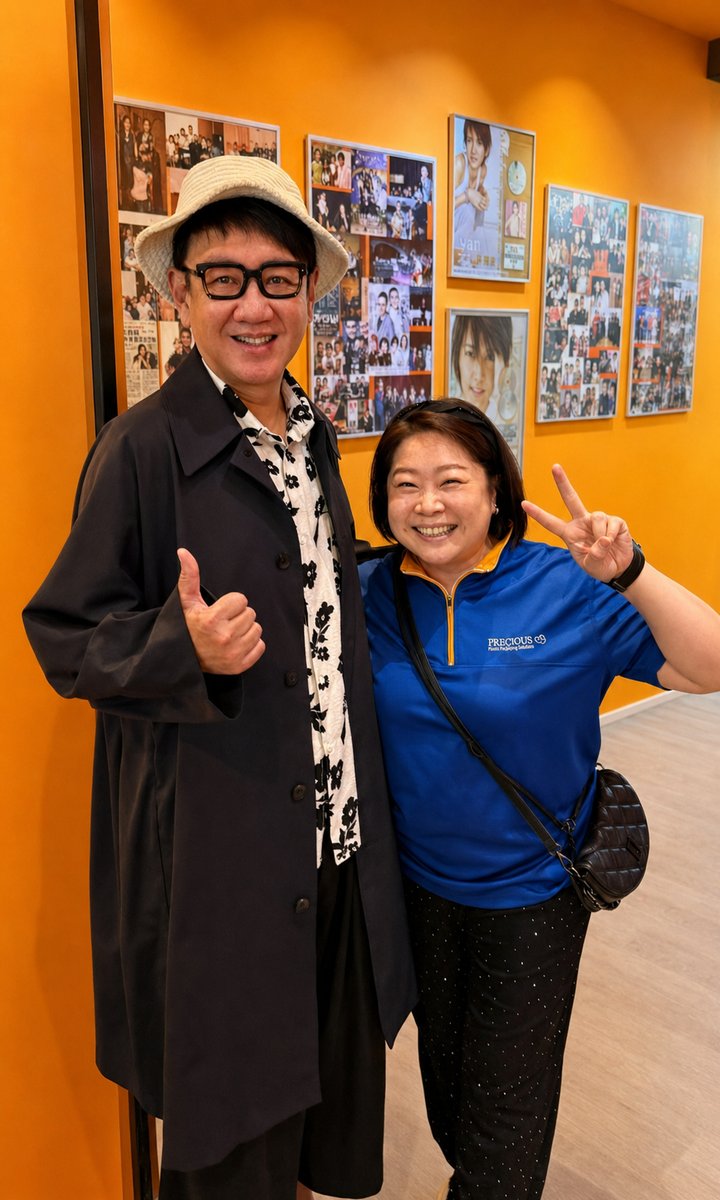 Songwriter Lee Wei Song with an Edufarm participant at the Lee Wei Song Music Academy during an Active Ageing Music Experience