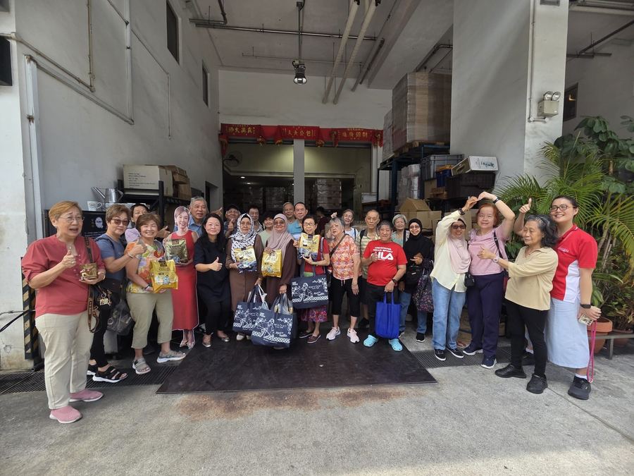 Seniors enjoying Nanyang coffee culture and heritage stories