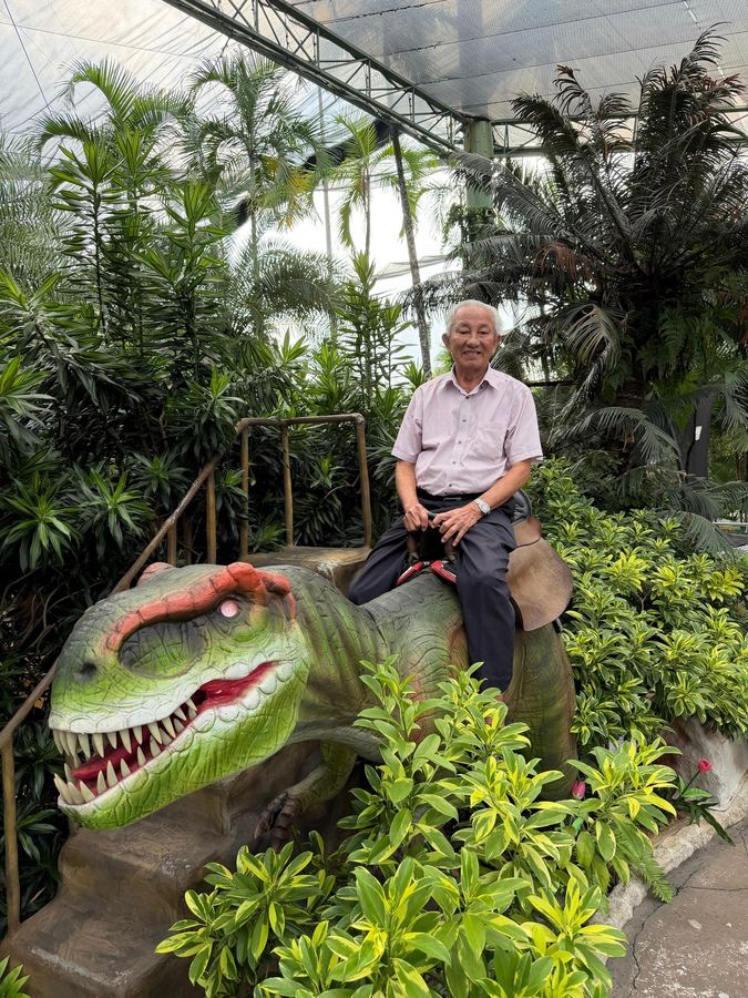 Edufarm seniors group outing at Dino Putt mini-golf Singapore